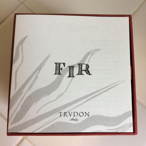 TWO Cire Trudon FIR Candles - 270 g - Picture 3 of 5